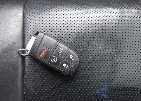 2020 Jeep Grand Cherokee Limited 4X2 z USA, uszkodzony, nr VIN 1C4RJEBG4LC265390